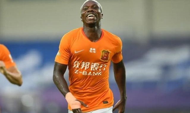 蓝鲸体育网页版-武汉大腿国家队首秀进球+造点 去年为保级拒征召