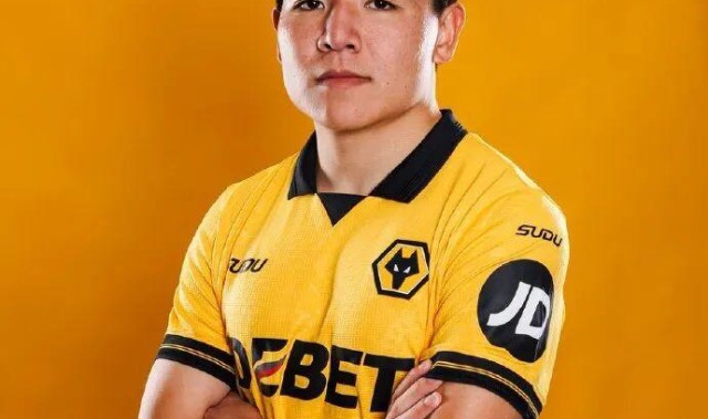 明晚英伦首秀？徐彬租借加盟巴恩斯利