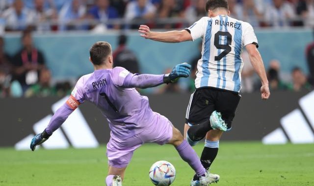 蓝鲸体育-澳大利亚球迷猛批马修·瑞安：蠢货，你到底怎么想的