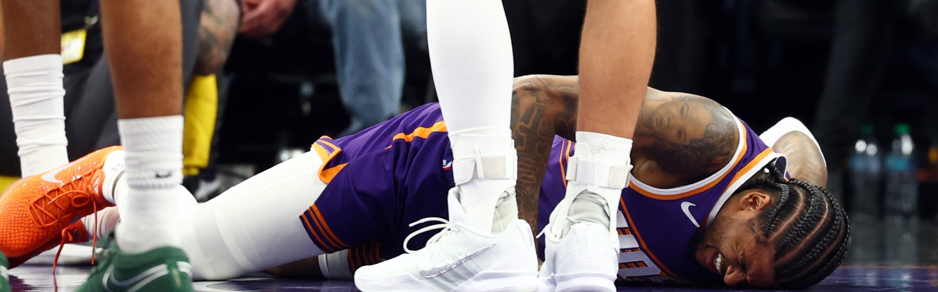 蓝鲸体育-明天太阳战快船 杰伦·格林因左髋部挫伤&amp;右腿筋伤病管理出战成疑